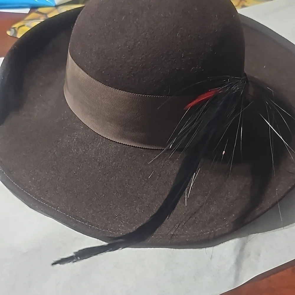 Vintage Peachfelt 100% Wool Kentucky Derby or Church Hat 👒